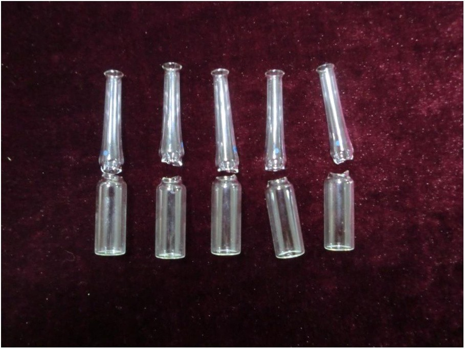 安瓿瓶折斷 安瓿瓶折斷